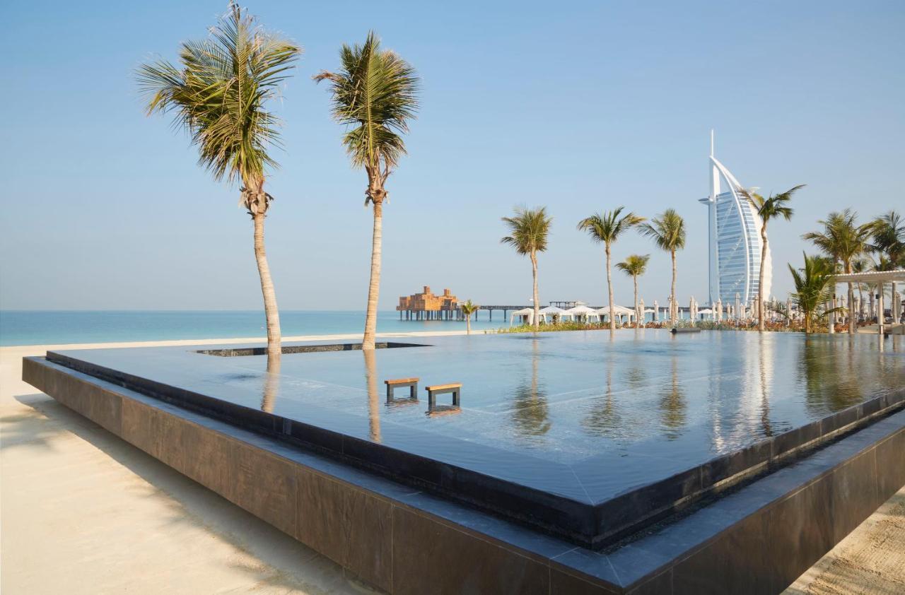 Jumeirah Dar Al Masyaf 두바이 외부 사진 The pool at Jumeirah Beach Hotel